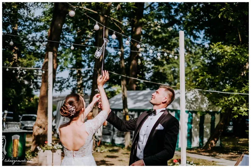 Dawid i Agnieszka - ślub pod gołym niebem...no prawie gołym :)
